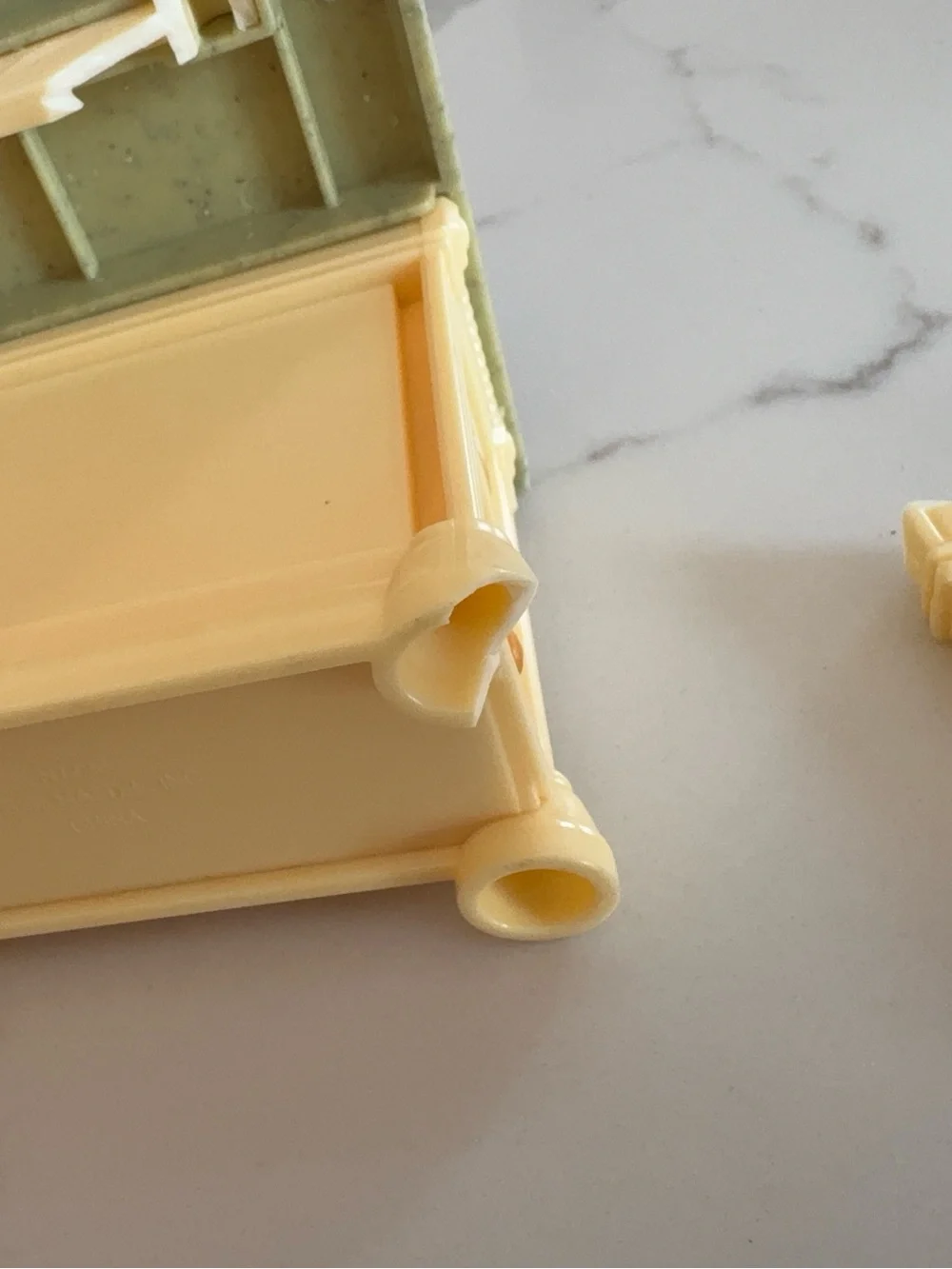 2008 Fisher Price Loving Family Kitchen Fridge Island Dollhouse Parts Repair